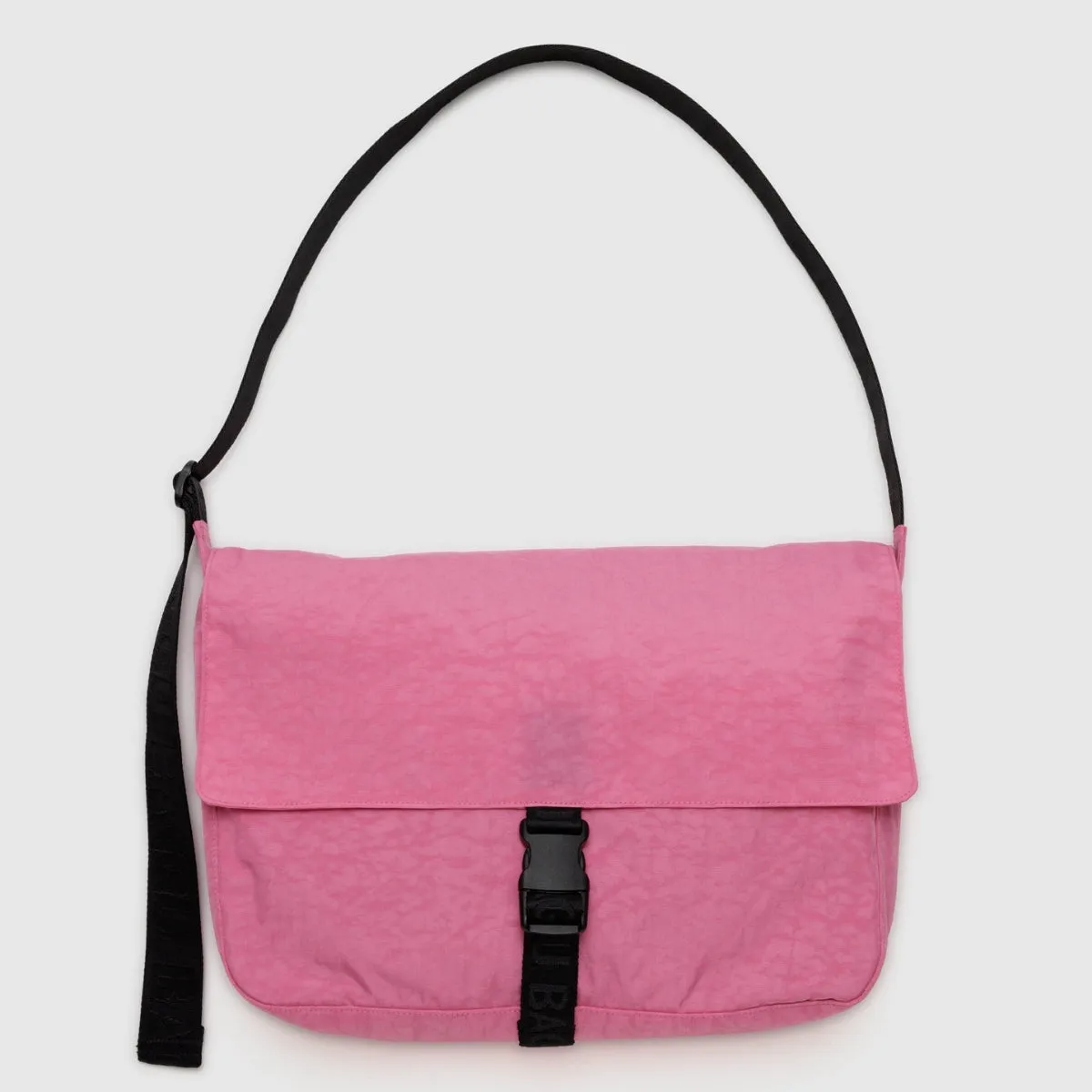 Baggu Nylon Messenger Bag in Azalea Pink