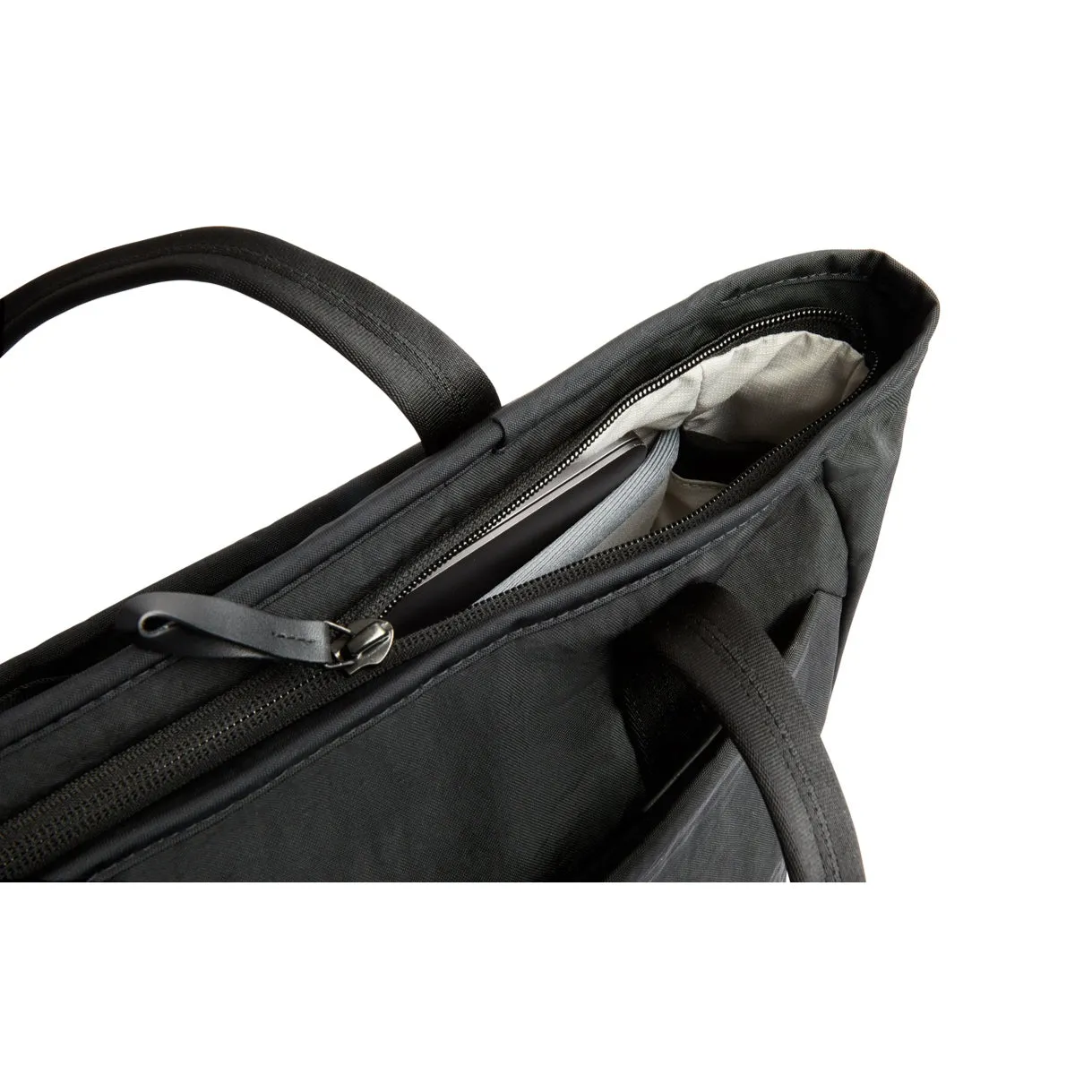 Bellroy Tokyo Wonder Tote 15L in Raven