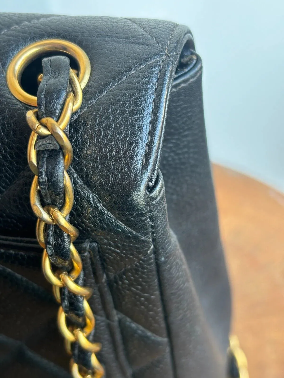 BLACK MEDIUM SQUARE CAVIAR PURSE