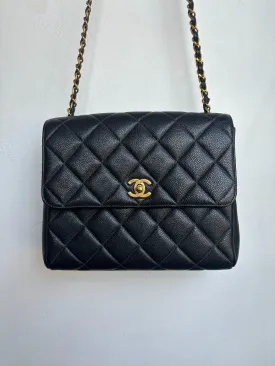 BLACK MEDIUM SQUARE CAVIAR PURSE