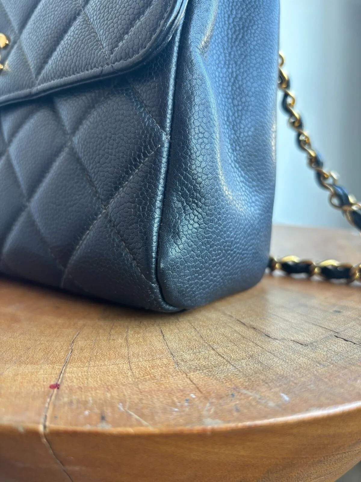 BLACK MEDIUM SQUARE CAVIAR PURSE