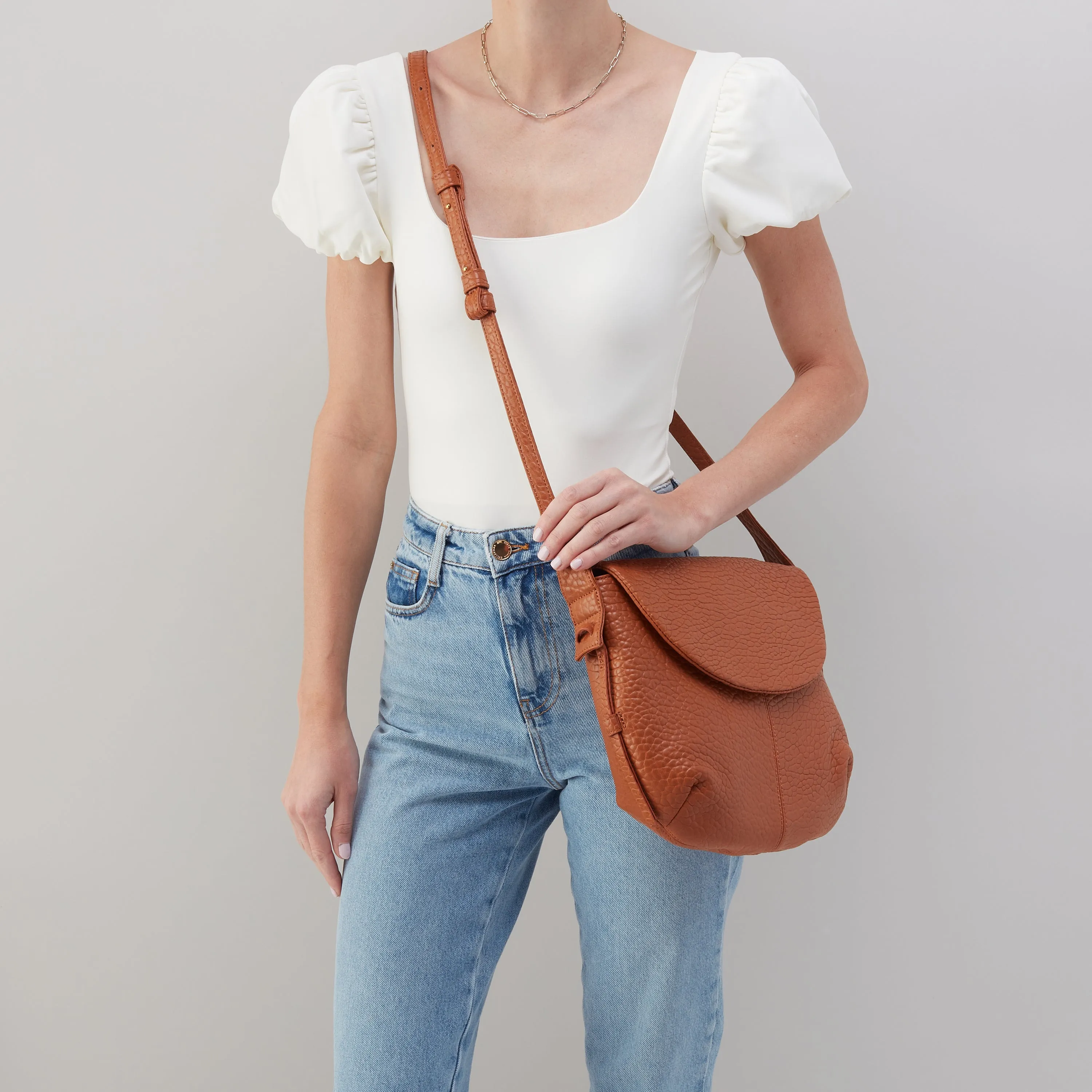 BONITA MESSENGER BRWN