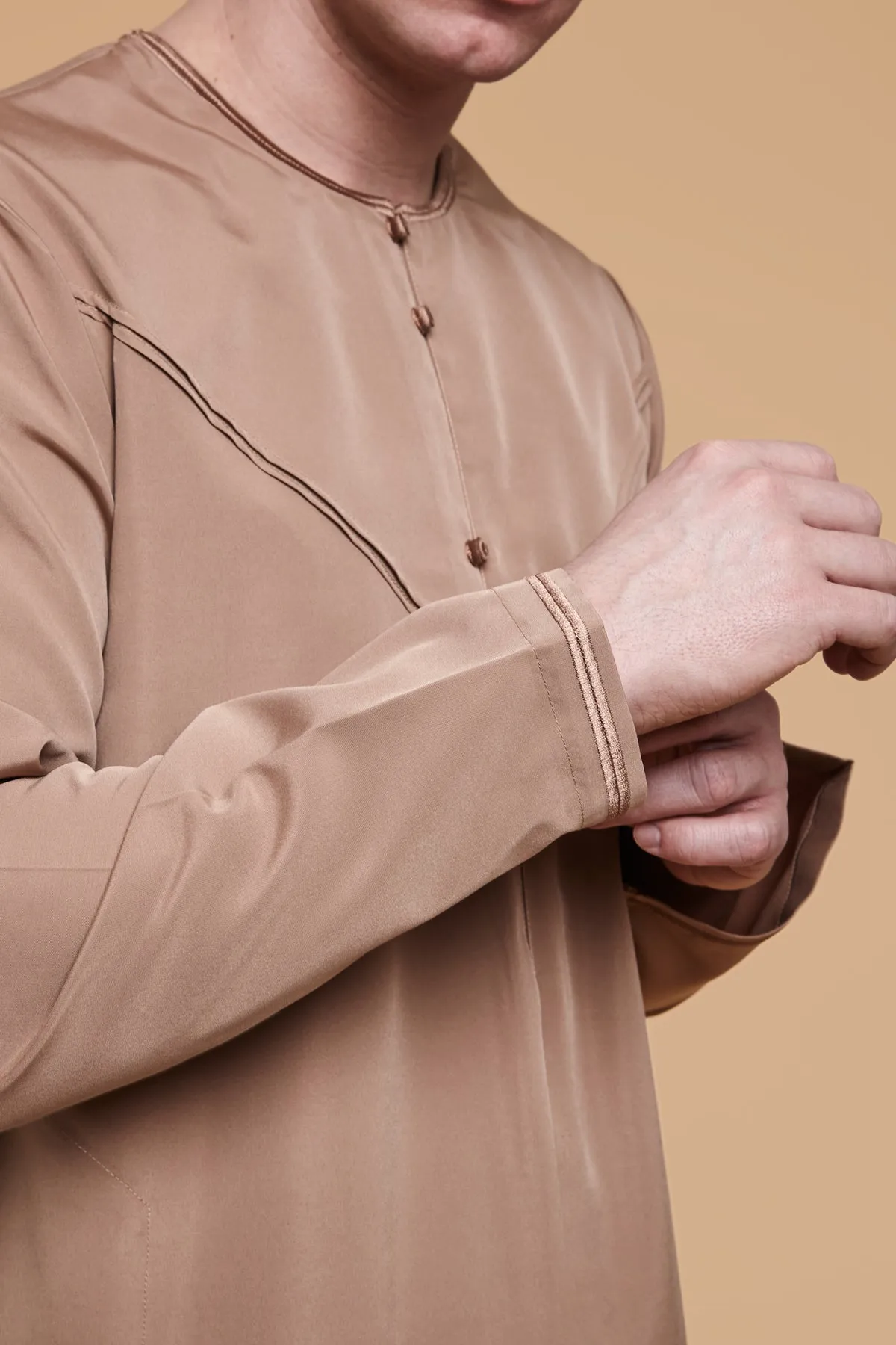 Caramel Brown Emirati Thobe