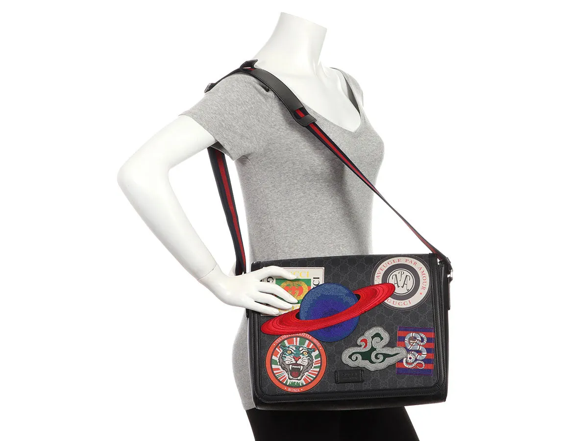 Gucci GG Supreme Courier Messenger Bag