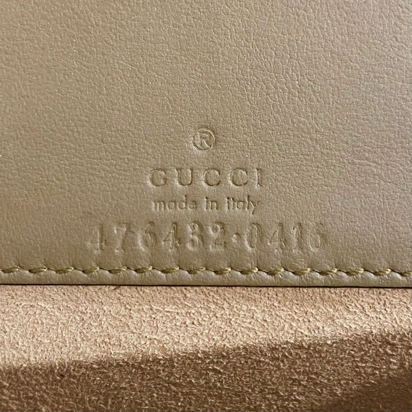 Gucci Dionysus GG Supreme Super Mini Bag