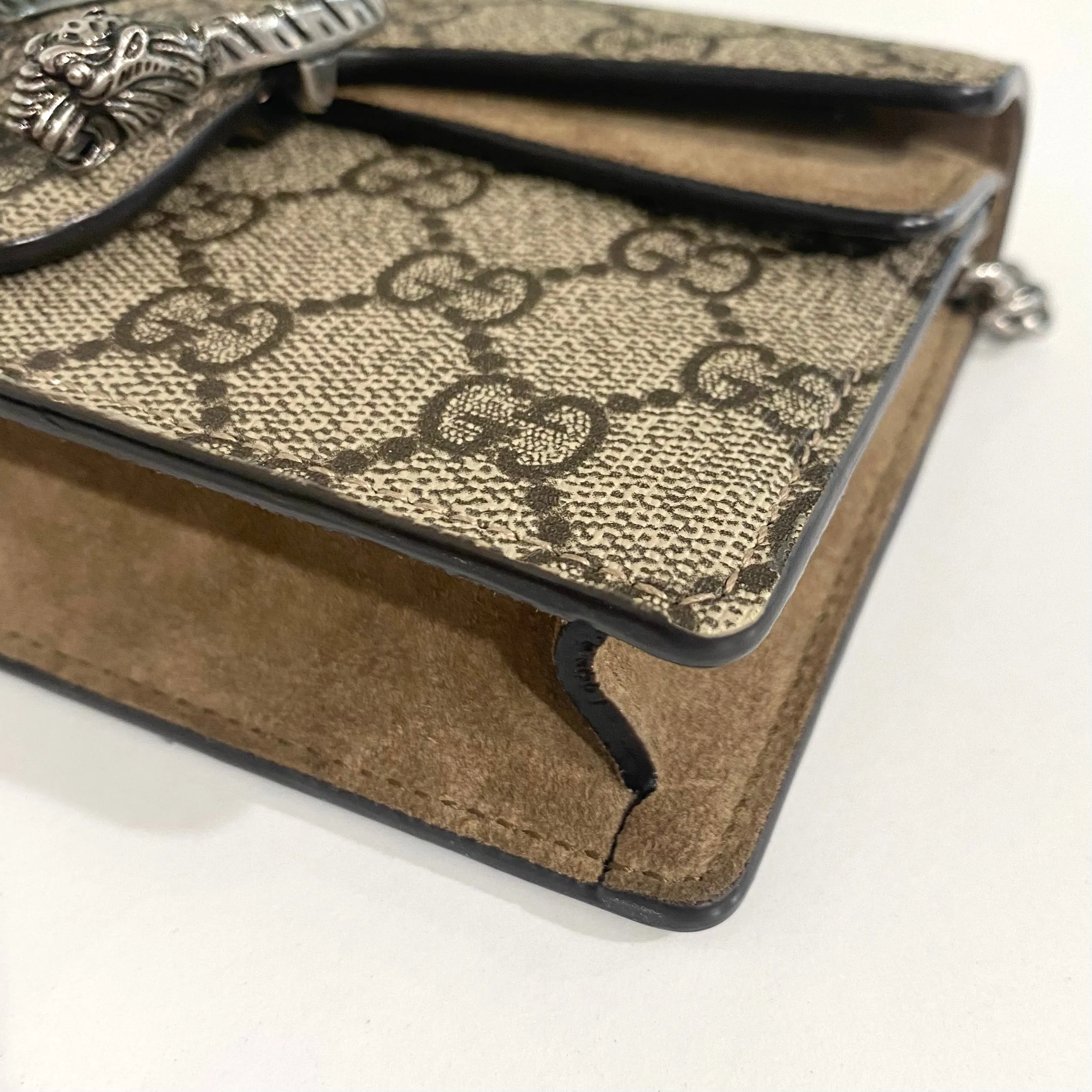 Gucci Dionysus GG Supreme Super Mini Bag