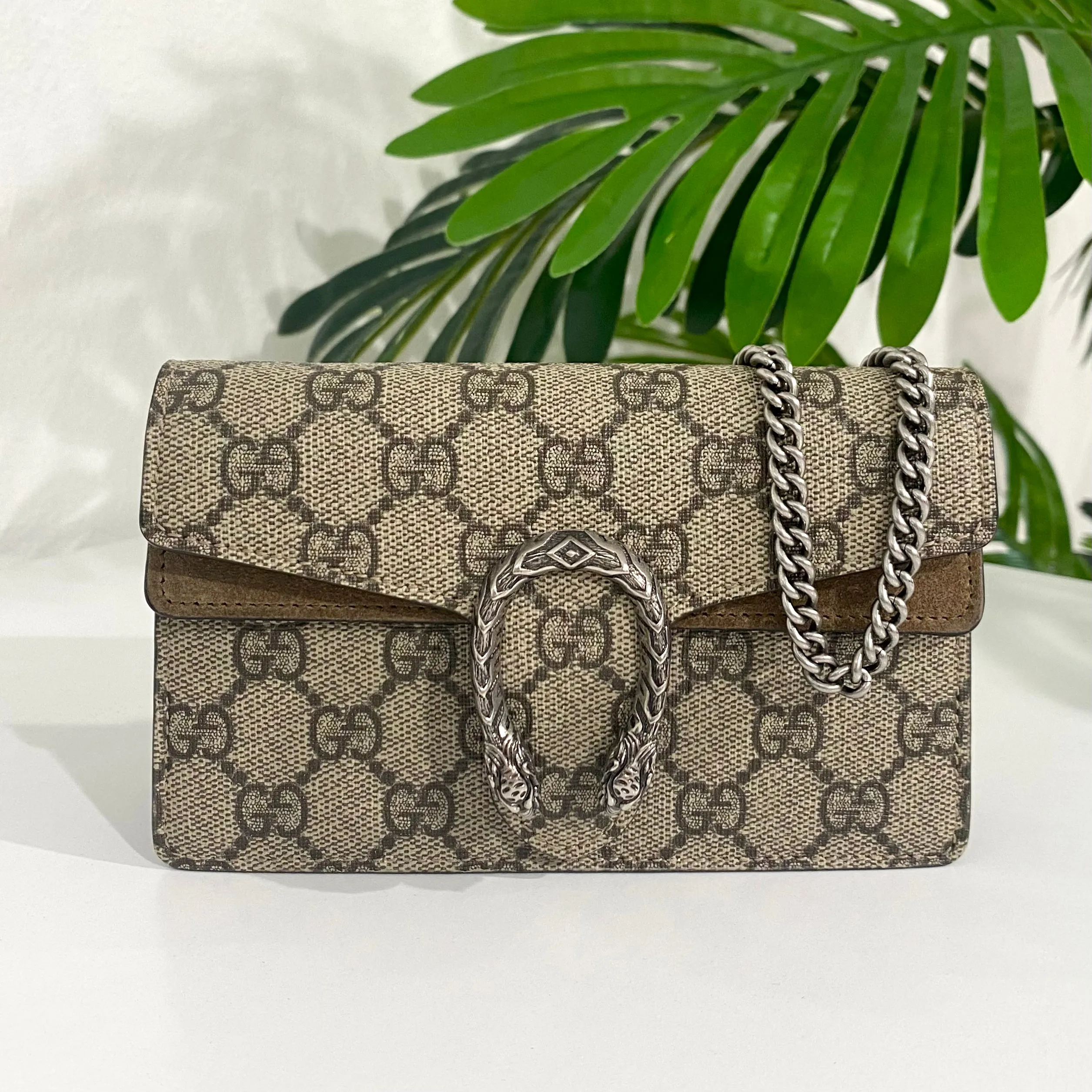 Gucci Dionysus GG Supreme Super Mini Bag