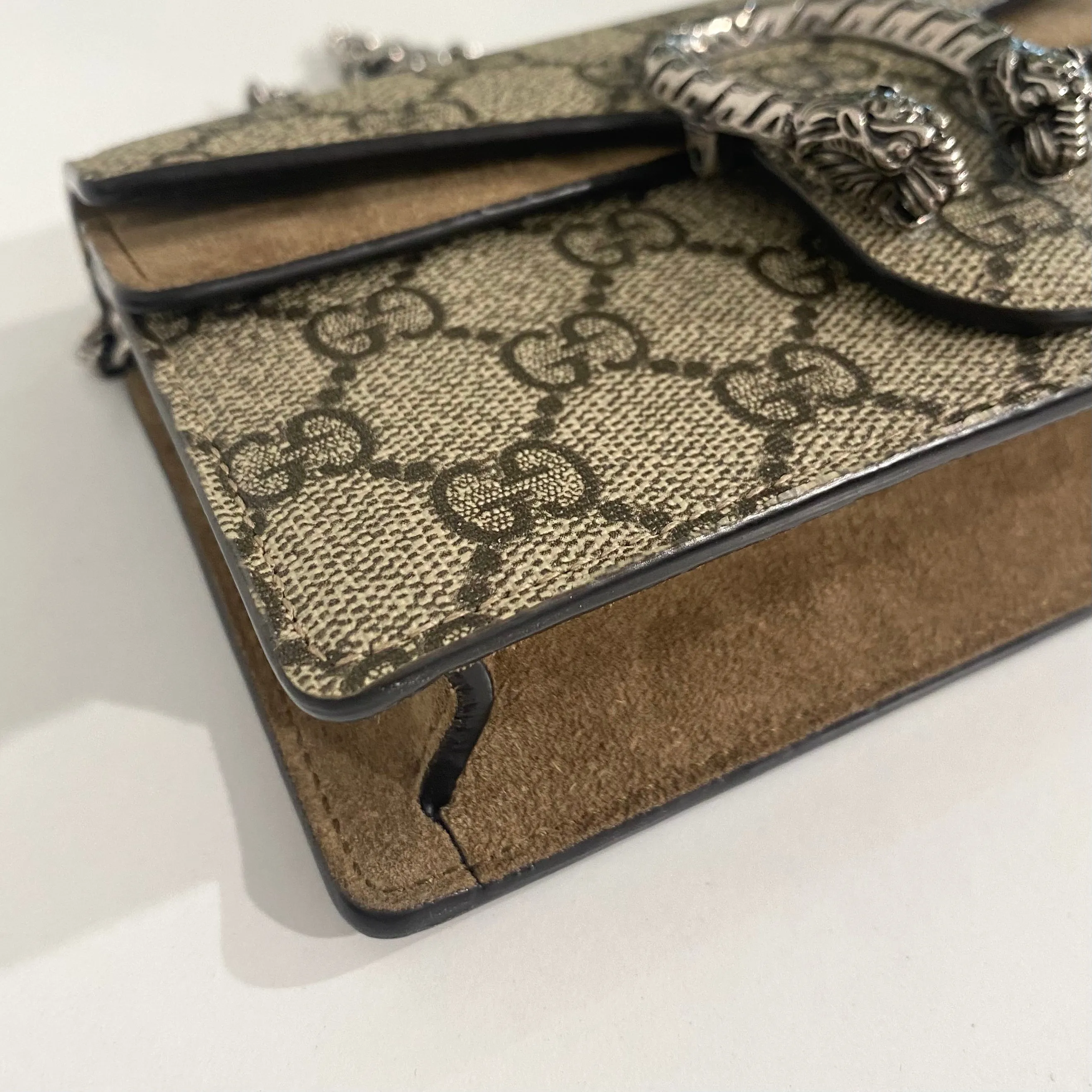 Gucci Dionysus GG Supreme Super Mini Bag