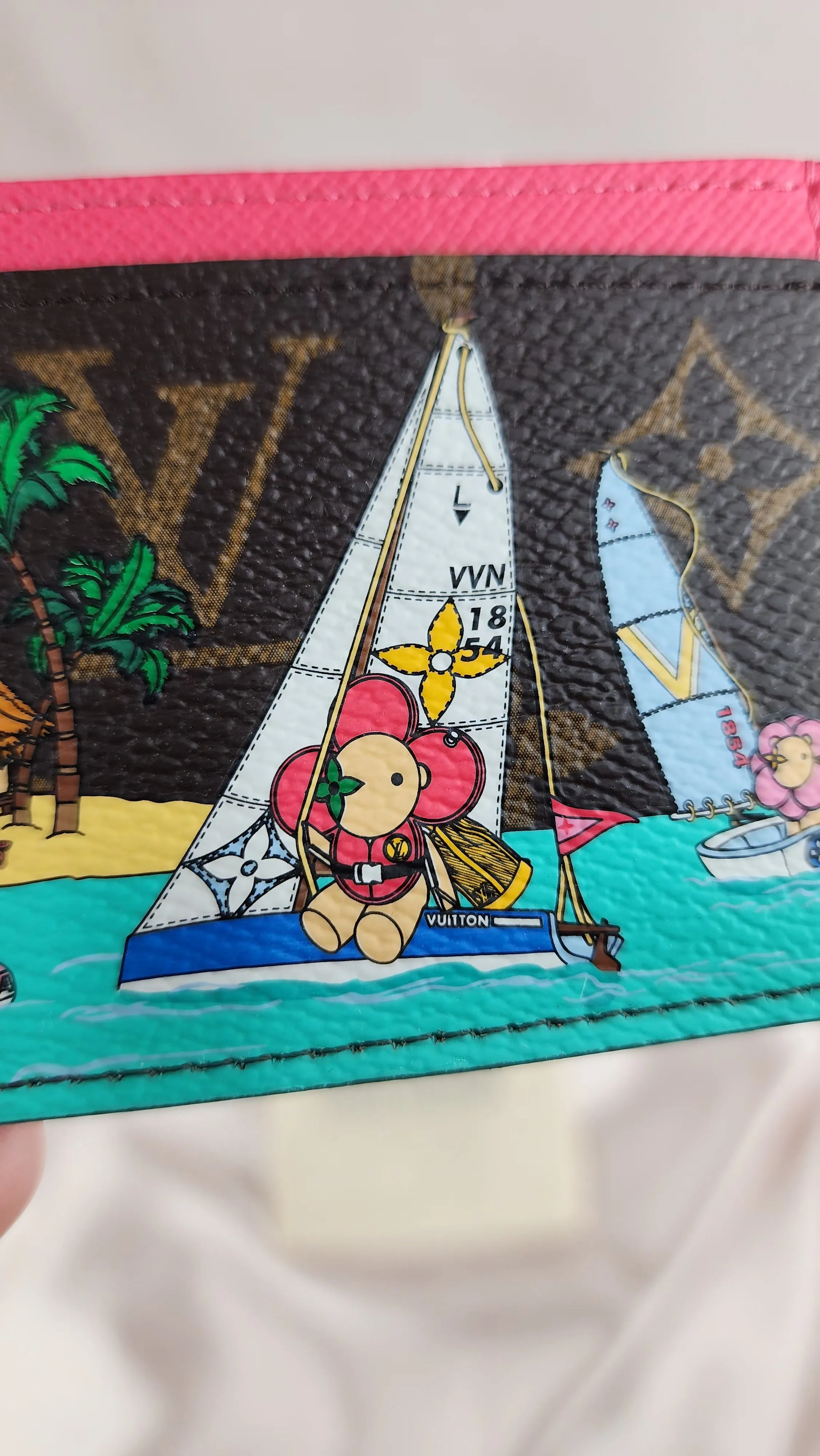 Louis Vuitton 2023 Vivienne Beach cardholder - 281
