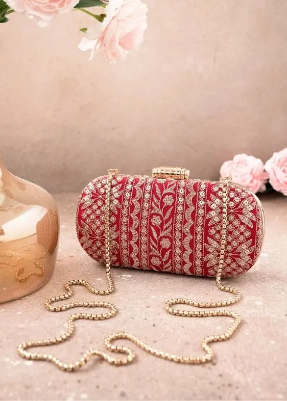 Mirai embroidery clutch red