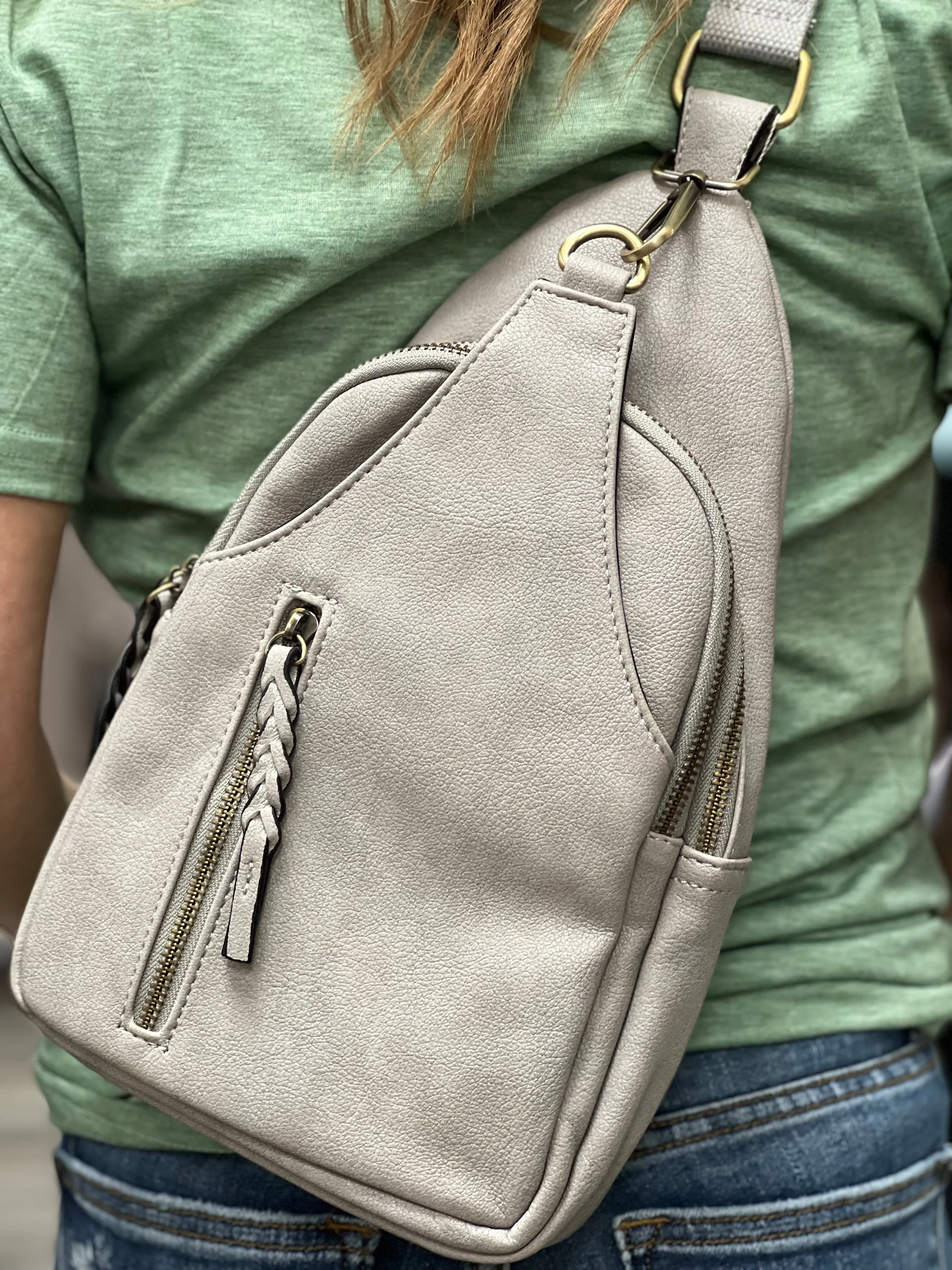 Nikki Sling Bag