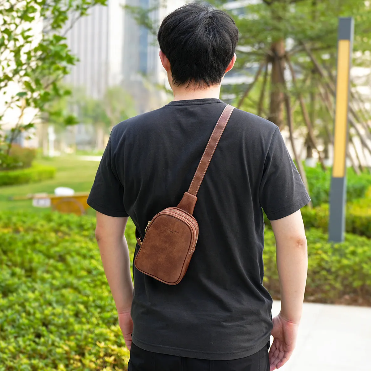 Small sling bag brown - 1959