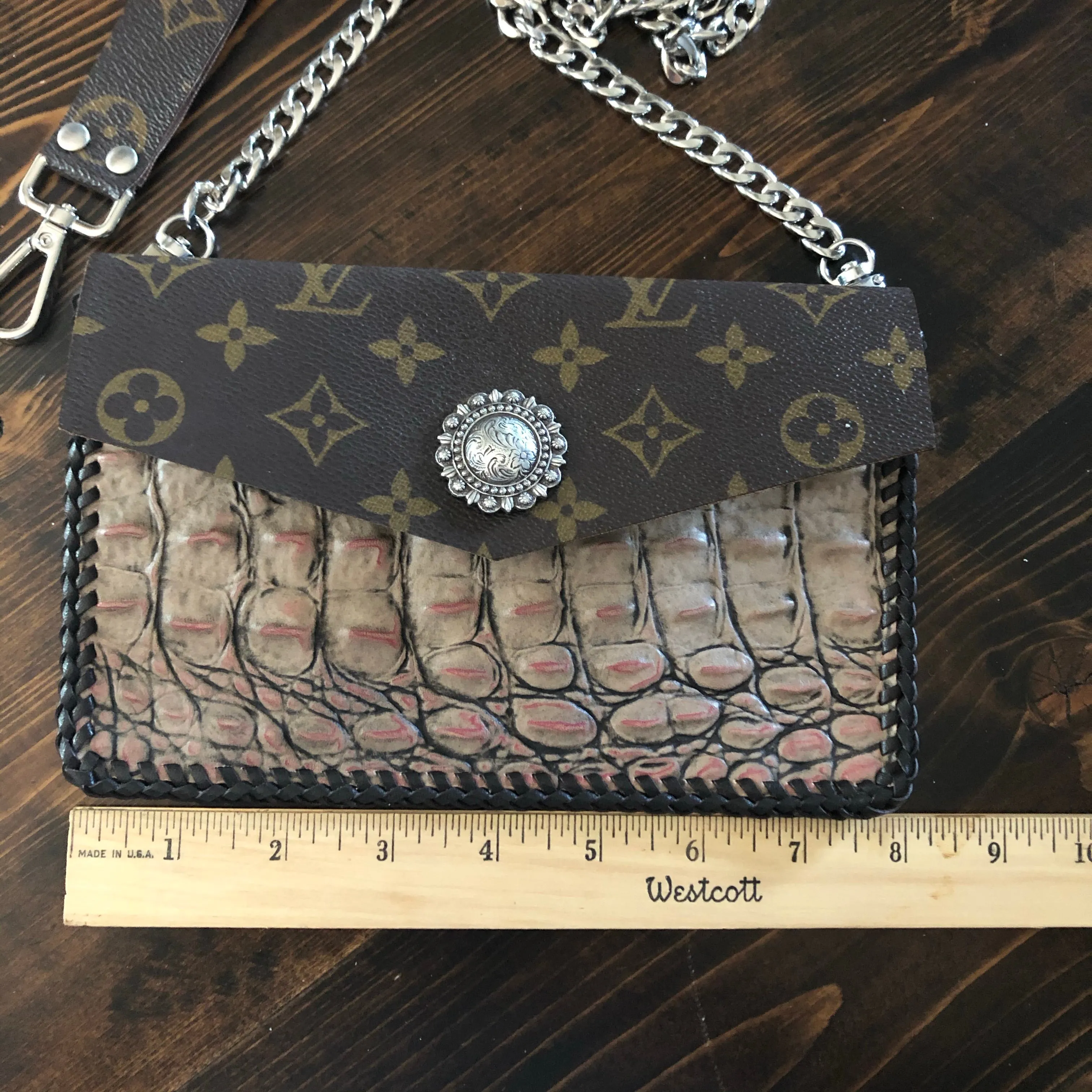 The Wren - Blush Vintage Wristlet/Crossbody/Clutch Bag